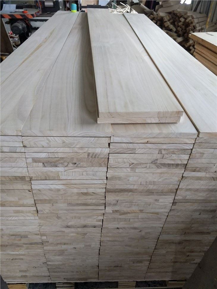 Drevený panel Paulownia na dekoráciu domu